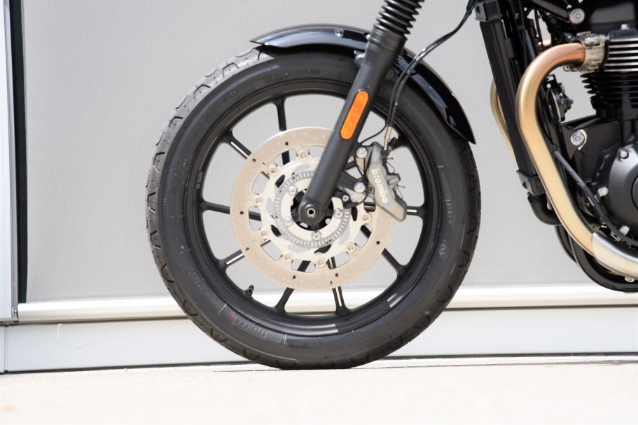 Triumph Steet Twin
