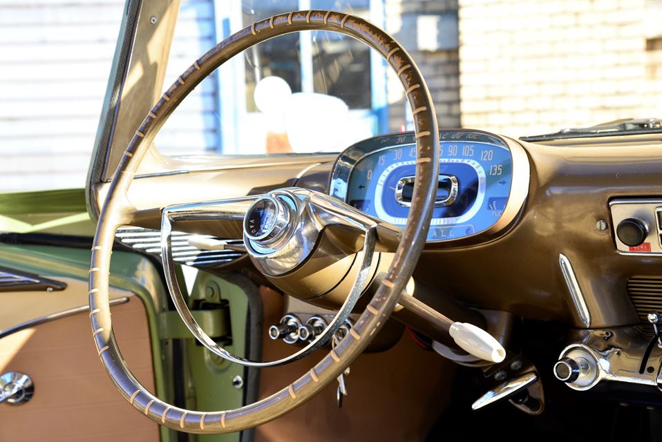 Vauxhall Victor FD Super
